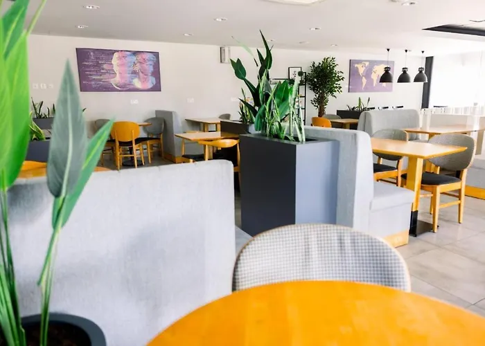 Ingate Elite Hotel 3*